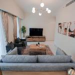 Amazing 1 BR in Central Park Tower DIFC