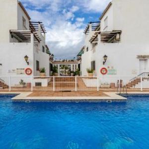 La Duquesa apt with pool by Costarentals - Ref M8