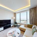 Breathtaking views from One Bed Apt in Palm Dubai