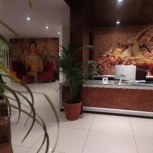 RAJLAXMI HOTEL - Free Airport Pickup and Drop