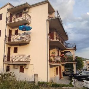 Apartments with parking space Stobrec Split - 20510