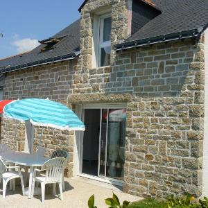 SALINES - Maison entre ville et plages - K190