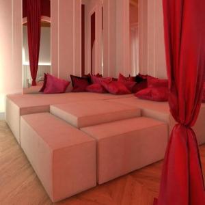 La Divina - free parking -