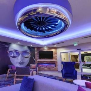La Quinta Inn & Suites by Wyndham Dallas Love Field