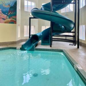 Super 8 by Wyndham Edmonton South