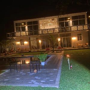 CJ's House at Mawella