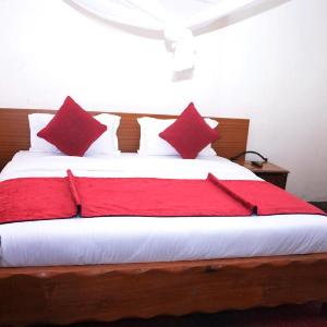 Sunset Oak Hotel