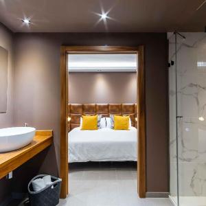 Poem Suites by Airnest