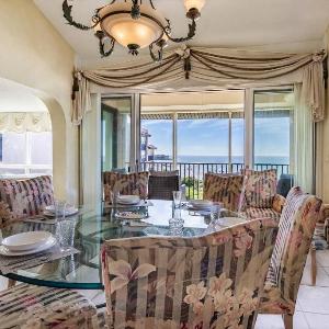 Siesta Breakers Penthouse on the Beach