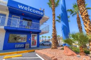 Motel 6 Las Vegas, NV - I-15 Stadium hotel near Mandalay Bay Convention Center