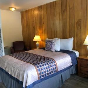 Hotels near Lake Tahoe Outdoor Arena at Harveys - Cedar Inn & Suites