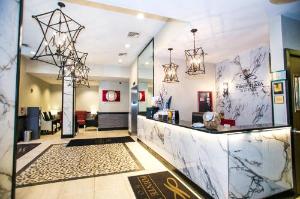 Pointe Plaza Hotel, Brooklyn