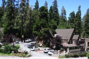 Saddleback Inn at Lake Arrowhead, Lake Arrowhead