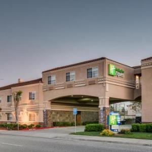 Holiday Inn Express Hotel & Suites Santa Clara