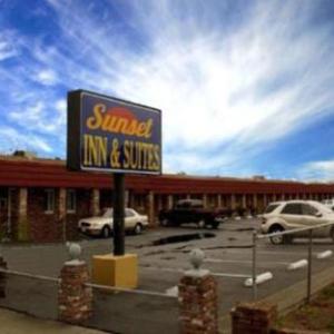 Hotels near Golden 1 Center - Sunset Inn and Suites West Sacramento