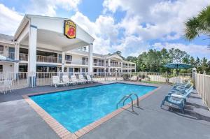 Super 8 by Wyndham Ocean Springs Biloxi, Biloxi
