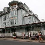 Hotels near Martha's Vineyard Performing Arts Center - Mansion House Inn