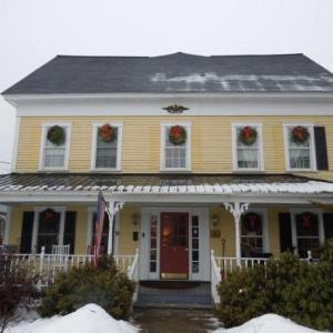 Hotels near Conway Scenic Railroad - Kearsarge Inn
