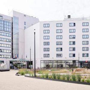 Hotels near Halle Tony Garnier - ibis Lyon Gerland MusÃ©e des Confluences