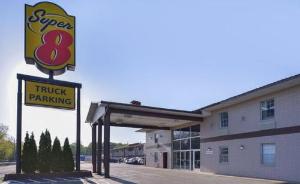 Super 8 by Wyndham Little Rock/North/Airport, North Little Rock