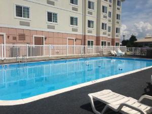 Microtel Inn & Suites by Wyndham Harrisonburg, Harrisonburg