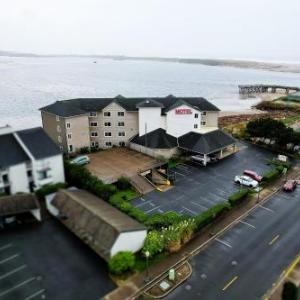 Siletz Bay Beachfront Hotel by OYO Lincoln City