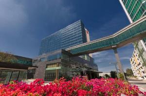 Sheraton Grand Bangalore Hotel at Brigade Gateway, Bangalore