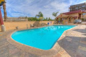 Travelodge by Wyndham Fresno Convention Center Area, Fresno