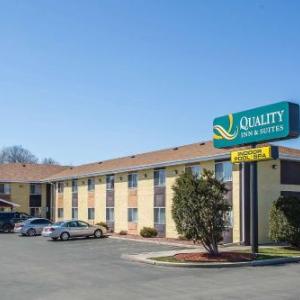 Quality Inn & Suites West Bend