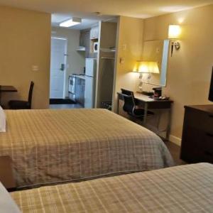 Thompson Rivers University Hotels - Rodeway Inn & Suites