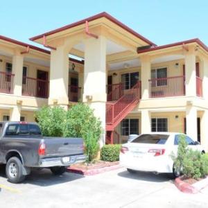 Hotels near Greater St. Matthews Baptist Church Houston SE - Palace Inn South Loop East