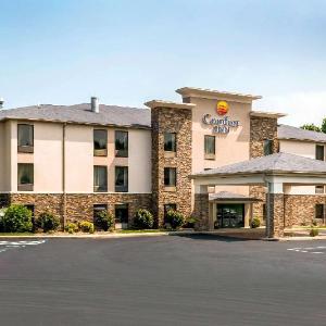 Hotels near East Broad Top Railroad - Comfort Inn Chambersburg