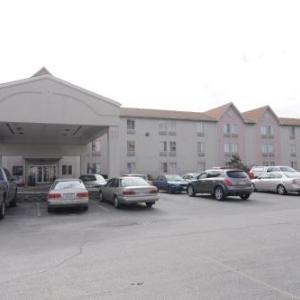 Hotels near Christ Universal Temple - Knights Inn Calumet Park