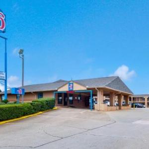 Motel 6-Marshall TX