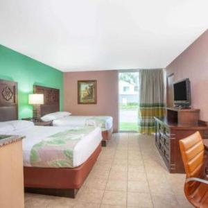 Travelodge by Wyndham Kissimmee Orlando