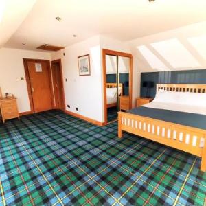 Hotels near Argyllshire Gathering Halls - Dunstaffnage Marina Suites and Lodges
