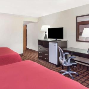 Super 8 by Wyndham Chicago IL