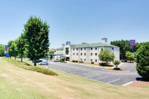 Ramada by Wyndham Lithia Springs Atlanta, Lithia Springs