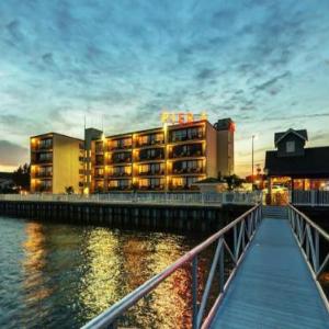 House of Booze Somers Point Hotels - Pier 4 Hotel