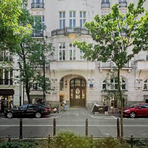 Luxury Apartment 76 by BookingHost