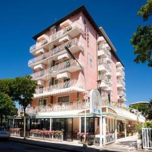 Hotel Trevi
