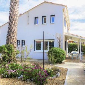Holiday Home Les Vives