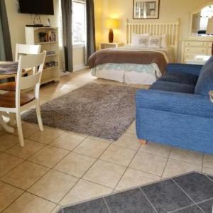 First floor comfort and convenience Sheepscot Harbour Studio #207