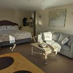 Riverfront 2nd floor with balcony Sheepscot Harbour Vacation Club Studio #210