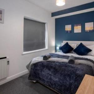 Bank Street Apartment 10