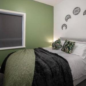 Bank Street Apartment 7