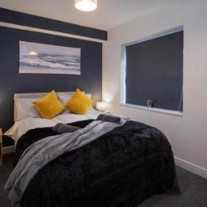 Bank Street Apartment 5
