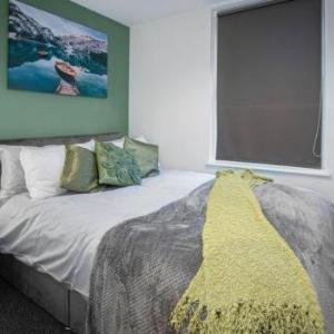 Bank Street Apartment 2