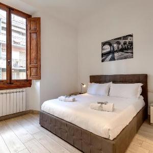 Baldovini Apartment by Mamo Florence