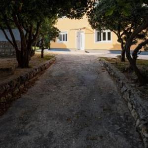 Villa Paro